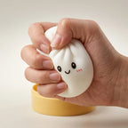 Coffret 6 Squishy Dumpling Unis — en situation de jeu