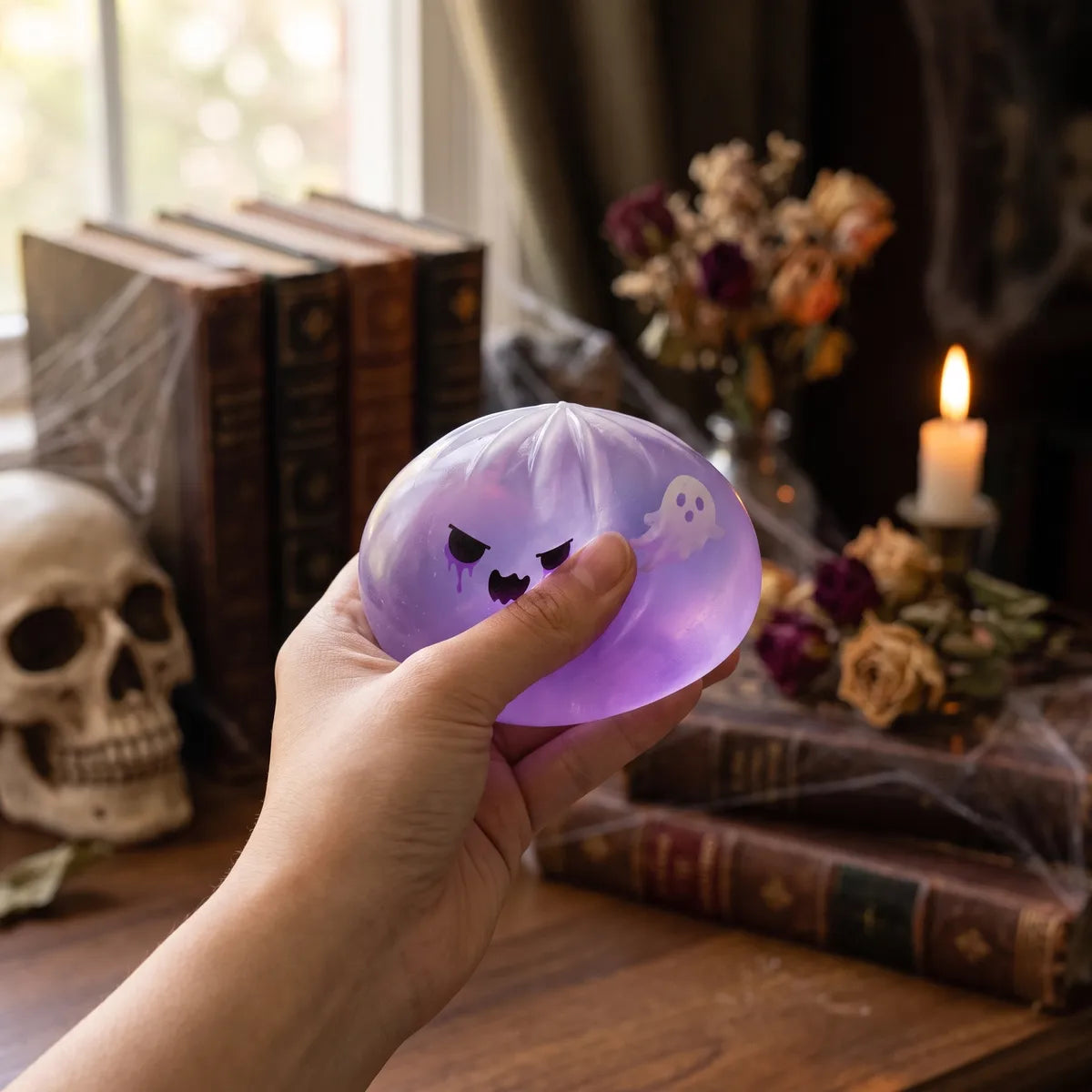 Squishy Dumpling Fantôme Violet — utilisé comme anti-stress