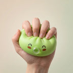 Squishy Dumpling Bubble Vert Jade — pressé entre les doigts
