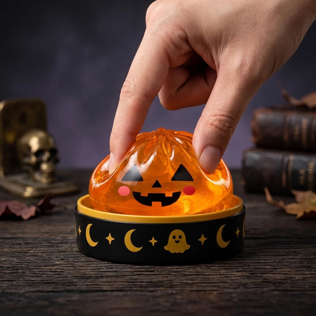 Coffret Squishy Dumpling Halloween 5 pièces — pressé, reprise lente de la forme