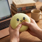 Squishy Dumpling Jaune 15 cm — utilisé comme anti-stress