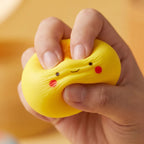 Coffret 24 Squishy Dumpling Mini Mystère — pressé entre les doigts