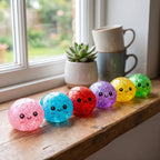 Mini Squishy Dumpling Métallisé — dans son panier vapeur en bambou