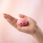 Lot de Mini Squishy Dumpling Mystère 3,3 cm — tenu dans la main