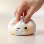 Squishy Dumpling Mystère Bubble — en situation de jeu