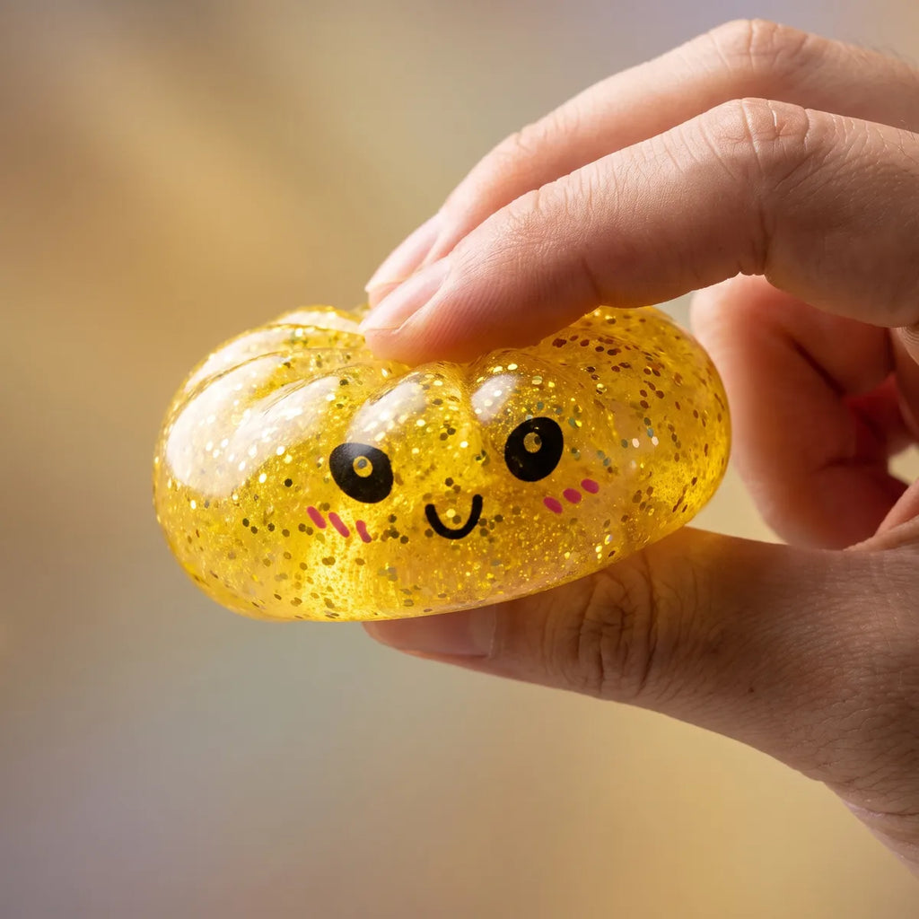 Trio Mini Squishy Dumpling Mystère Pailletés — pressé entre les doigts