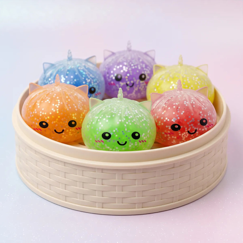 Squishy Dumpling Mystère Licorne Étoilée — dans son panier vapeur en bambou