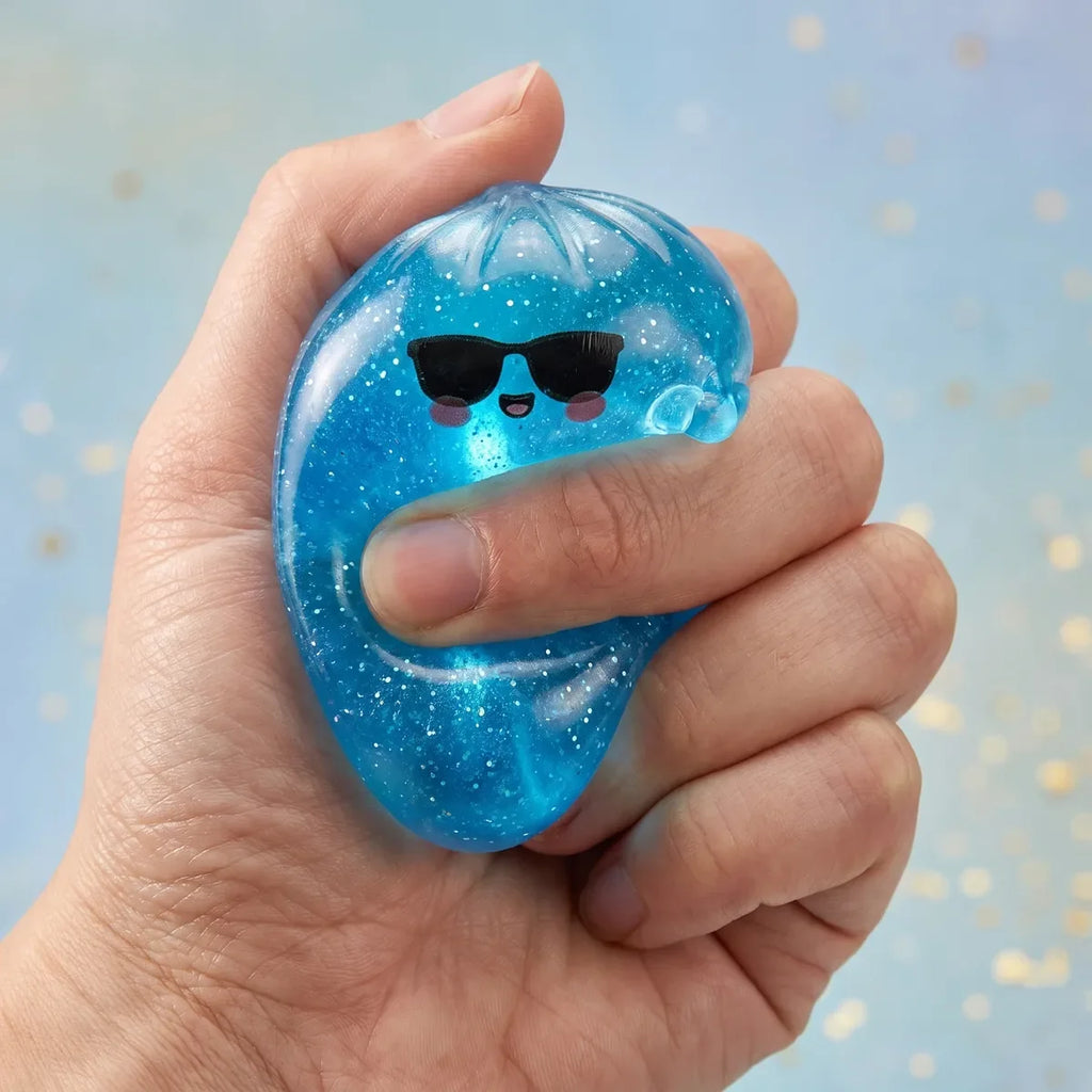 Squishy Dumpling Mystère à Lunettes — pressé entre les doigts