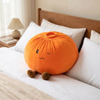 Squishy Dumpling Orange XXL Coussin — dans une chambre