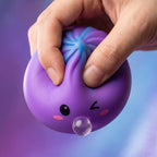 Squishy Dumpling Bubble Violet Cosmique — pendant la remontée lente de la pâte