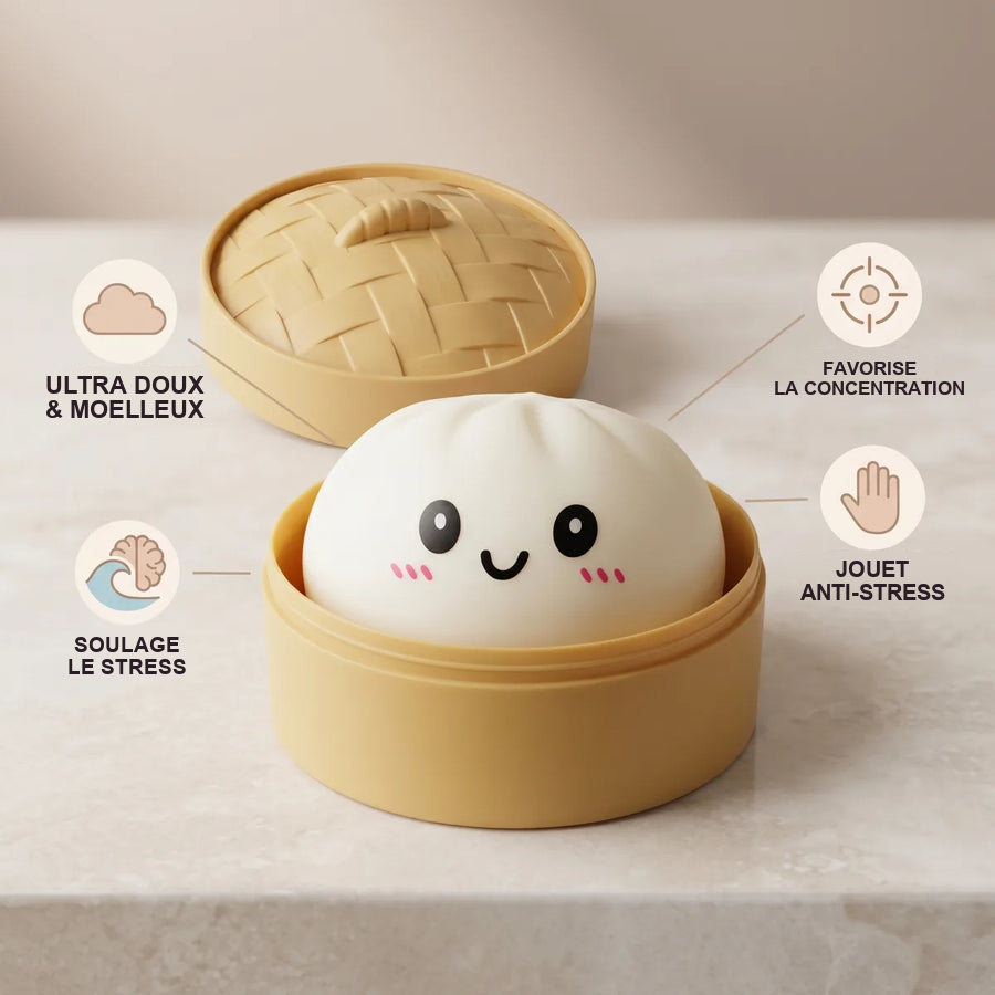 Squishy Dumpling Blanc Neige — dimensions comparées à une main