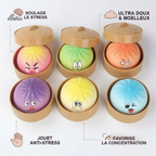 Squishy Dumpling Mystère Fidget Coussin — guide des tailles, comparaison avec une main
