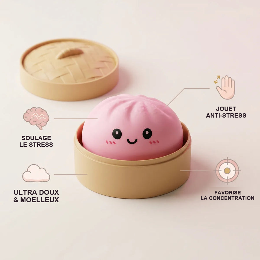 Squishy Dumpling Rose Poudré — dimensions comparées à une main