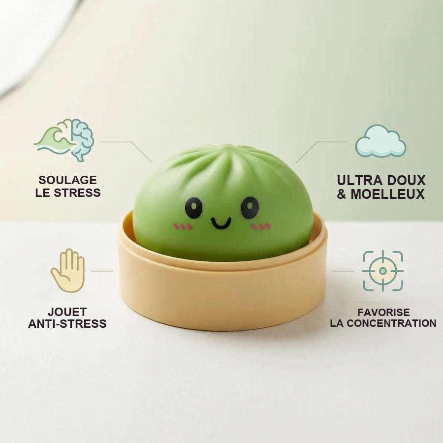 Squishy Dumpling Vert Matcha — dimensions comparées à une main