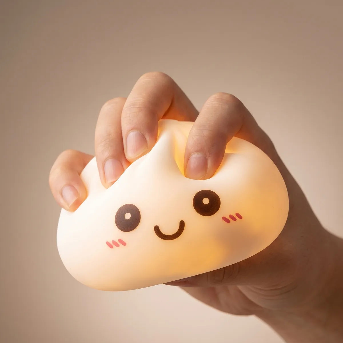 Veilleuse Squishy Dumpling Blanche — en situation d'usage